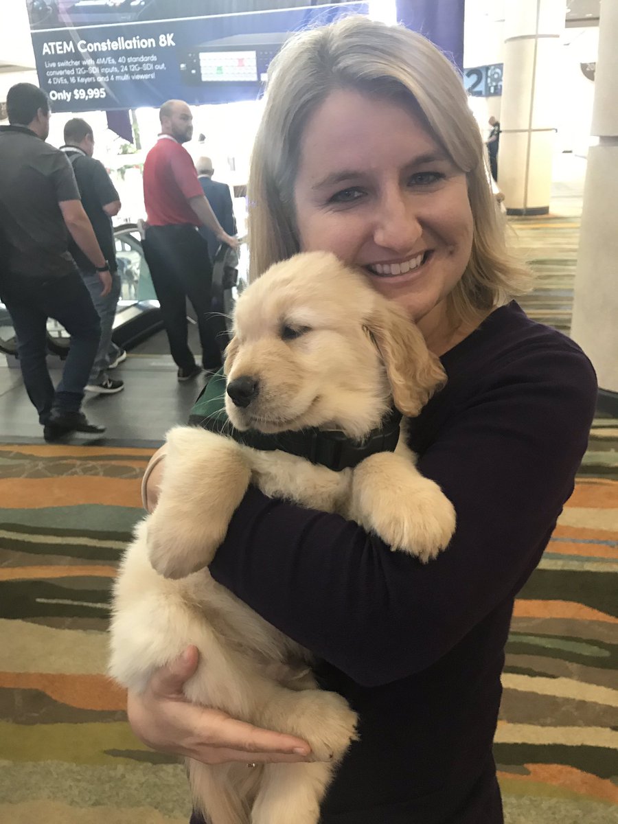 chris_neto's tweet image. At #infocomm19 we had some very special VIP guests show up at our booth. @starin_mkg&apos;s has been known to deliver some fun surprises especially for a worthy cause. What will we do at #infocomm22? (Cue the Mystery🎶) #Avtweeps ➡️ gofundme.com/f/starin-cares…