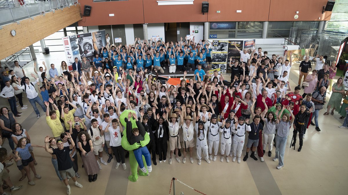#CourseenCours Félicitations à toutes les équipes participantes !🏎🏆Bravo à l'équipe Indiana Race, du Collège Agnès Varda à Ligné, qui remporte le PRIX D’EXCELLENCE ! Elle participera à la finale nationale organisée à Paris en juin prochain. <a href="/NantesUniv/">Nantes Université</a>