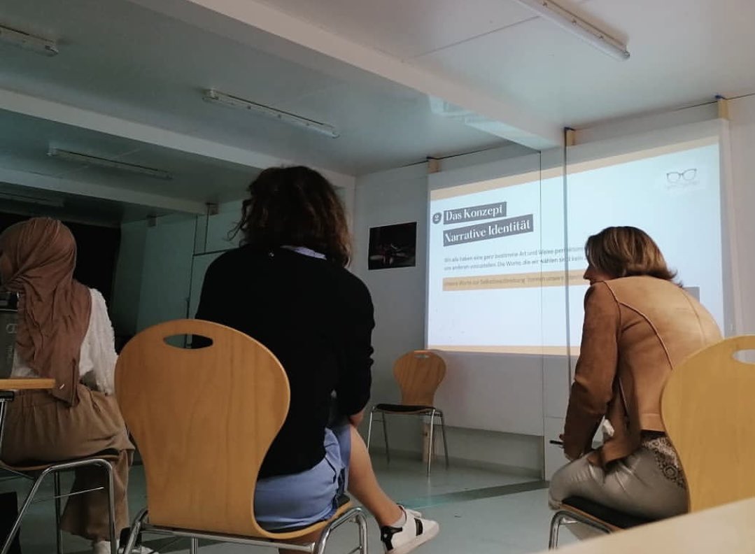 Empowerment von Frauen #HizmetWerteLeben <a href="/StiftungDuB/">Dialog und Bildung</a>