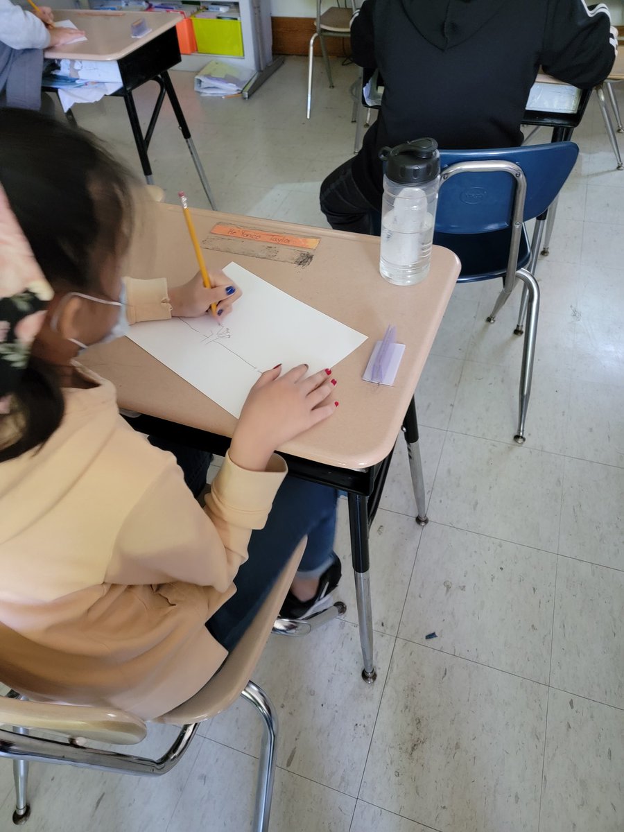 Elizabeth Schell tweet media