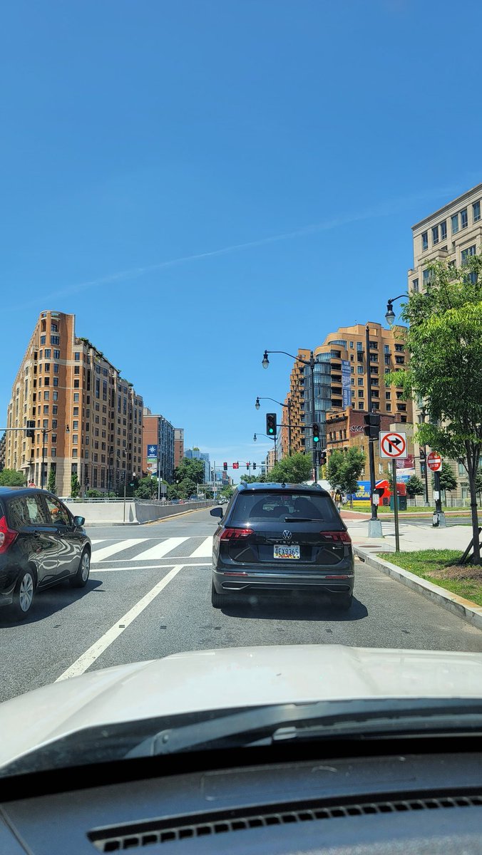 Doing some door knocks in these DC streets today. I love my city 💖💖💖