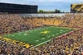 After a quick conversation with @CoachD_Roney, I’m proud to announce that I’ve received an offer from the University of Michigan. @Coach_Simone73 @jeremycrabtree @AllenTrieu @UMichFootball.