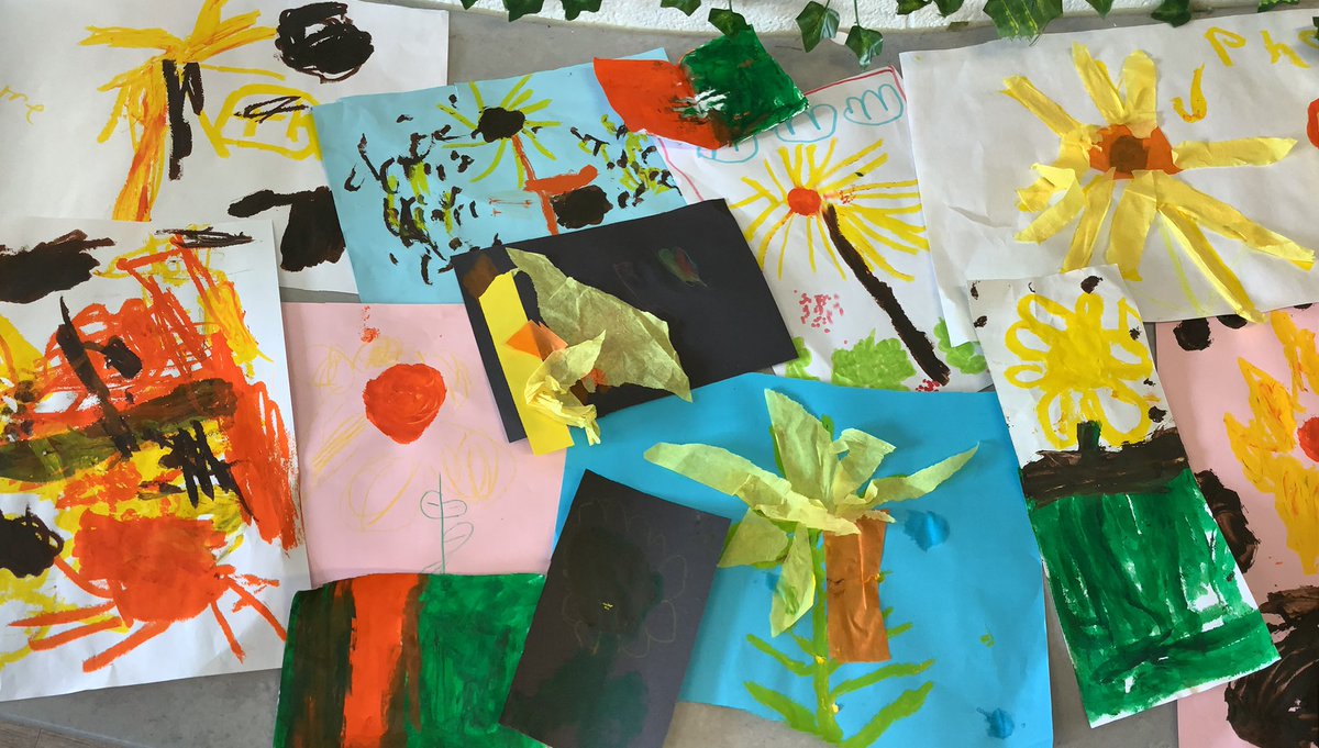 RJW_LPS's tweet photo. Sunflower creations: the process (in reverse)…
🌻🌻🌻🌻
@REC_LPS 
#LPSeyfs
#LPSart https://t.co/OX5YPY6TqV