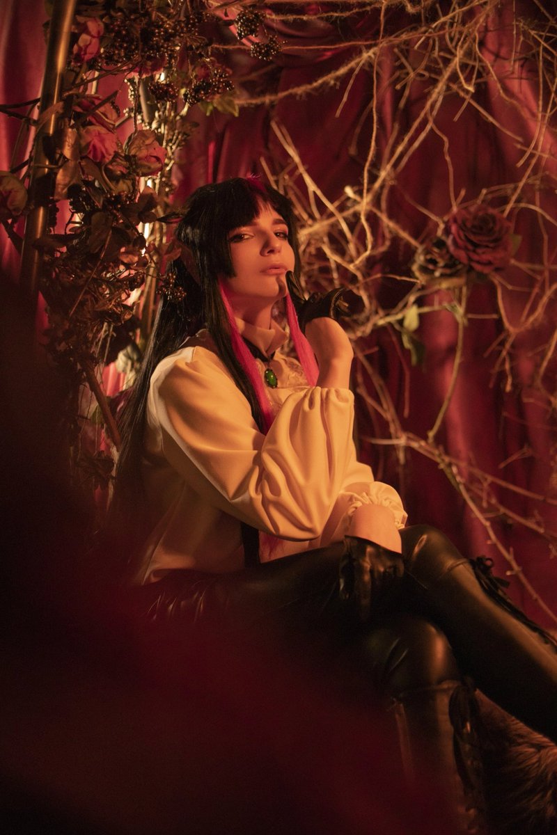 𝕯𝖆𝖗𝖐 𝖘𝖍𝖎𝖓𝖊𝖘
𝕭𝖗𝖎𝖓𝖌𝖎𝖓𝖌 𝖒𝖊 𝖉𝖔𝖜𝖓
𝕸𝖆𝖐𝖎𝖓𝖌 𝖒𝖞 𝖍𝖊𝖆𝖗𝖙 𝖋𝖊𝖊𝖑 𝖘𝖔𝖗𝖊
'𝕮𝖆𝖚𝖘𝖊 𝖎𝖙'𝖘 𝖌𝖔𝖔𝖉

Ph @angstion 
Mua <a href="/NEALIEN13/">Nea</a> 
Support <a href="/chudokasaevich/">V A N Y A</a> 

#ツイステ  #twistedwonderland