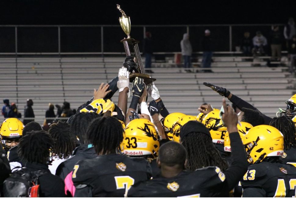 To all our Players graduating tomorrow. Thank You for getting the ball rolling on what should be the beginning of something special on HWY 36. Go off and be the next Leaders of the community, Fathers, Husbands and Mentors to the next generations. #greatness #champs #senior2022 🔥