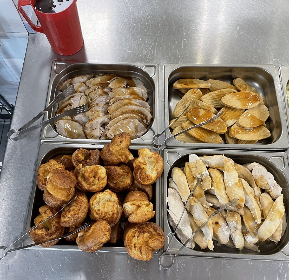 WycliffeKitchen's tweet photo. Another successful roast dinner day @WycliffePrimary 120 Yorkshire Puddings devoured by our wonderful children @mellorscatering https://t.co/OQRPoPC5wL