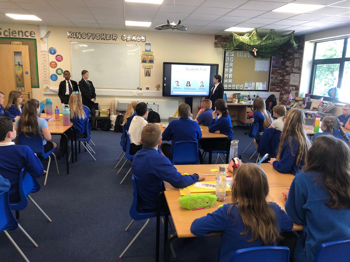 Very proud of Ella, Zara and Eseossa, as they delivered presentations today to four groups of Y6 who will attend Outwood Academy Valley in September 🌟 <a href="/RedlandsWorksop/">Redlands Primary and Nursery School</a> @Norbridgeschool and St. Augustines #ValuedAtValley