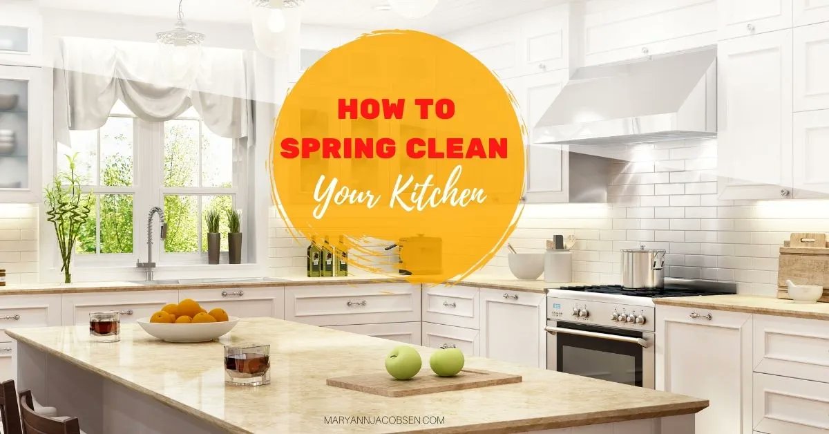 It's that time of year to do some spring cleaning. I don't know about you, but my kitchen cabinets and fridge get disorganized fast. For tips see buff.ly/2WywlzJ #springclean #Kitchenlife #cleanitout