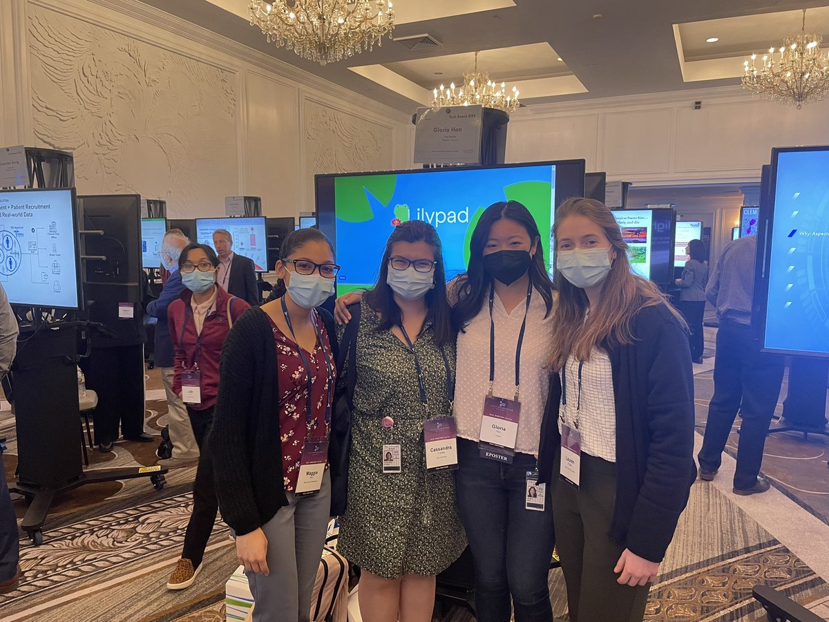 Wow so many amazing health and bio tech innovation ideas at the Yale Innovation Summit e-posters! Thank you to members of the McP lab for coming out to support Lilypad 🐸