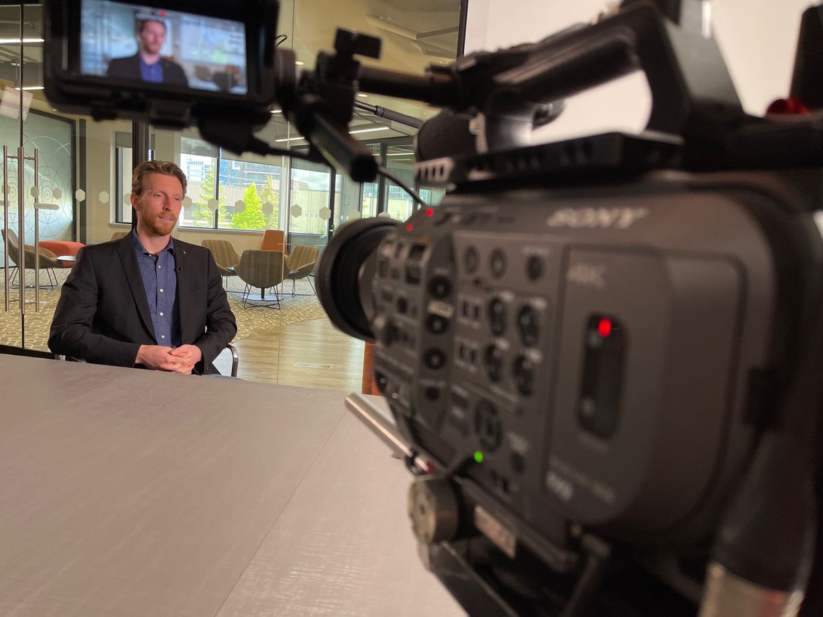 McLeodMedia's tweet photo. Fresh off our shoot in #london last week, we’re in #canada for a production at XAHIVE. Seen here Colin Russell at University of Waterloo. #ontario Also featured Sem Ponnambalam. Thanks to our great partner for the drive &amp; handling
#cybersecurity #quantumcomputing #videoproduction https://t.co/tgmJNRp0WC