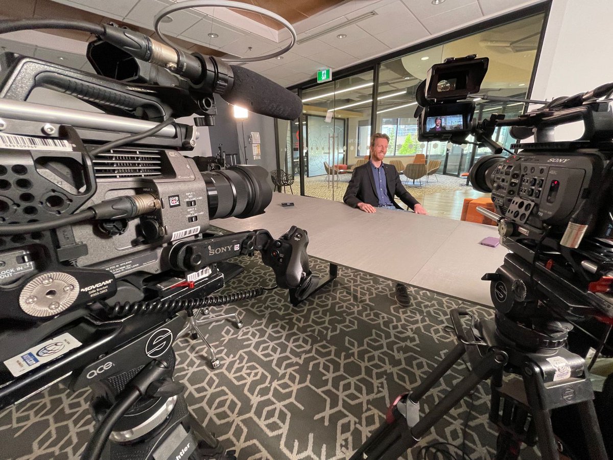 McLeodMedia's tweet photo. Fresh off our shoot in #london last week, we’re in #canada for a production at XAHIVE. Seen here Colin Russell at University of Waterloo. #ontario Also featured Sem Ponnambalam. Thanks to our great partner for the drive &amp; handling
#cybersecurity #quantumcomputing #videoproduction https://t.co/tgmJNRp0WC