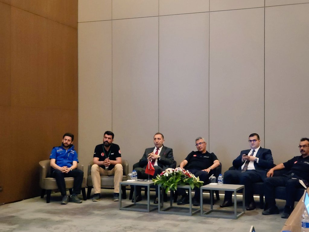 hatayistim's tweet photo. İlimizde bulunan Goal Türkiye Temsilciliği @sozercizmeci tarafından bölgemizdeki yerli ve yabancı STK personeline yönelik olarak dernekler ve ilgili mevzuat hakkında yapılan toplantıya GGM Md @metin_nacioglu İl Afad Md @ErcanAk87659916 ve İl Müdürümüz Malik Yılmaz katıldı. https://t.co/OCr1eB7R8y