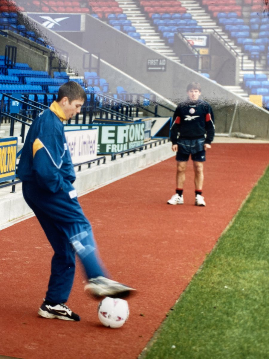 MrBlack0ut's tweet photo. My brother kept some old pictures from waaaay back in the day when about 15 y/o kicking a ball about with Peter Beardsley https://t.co/K6PZLug5Q5