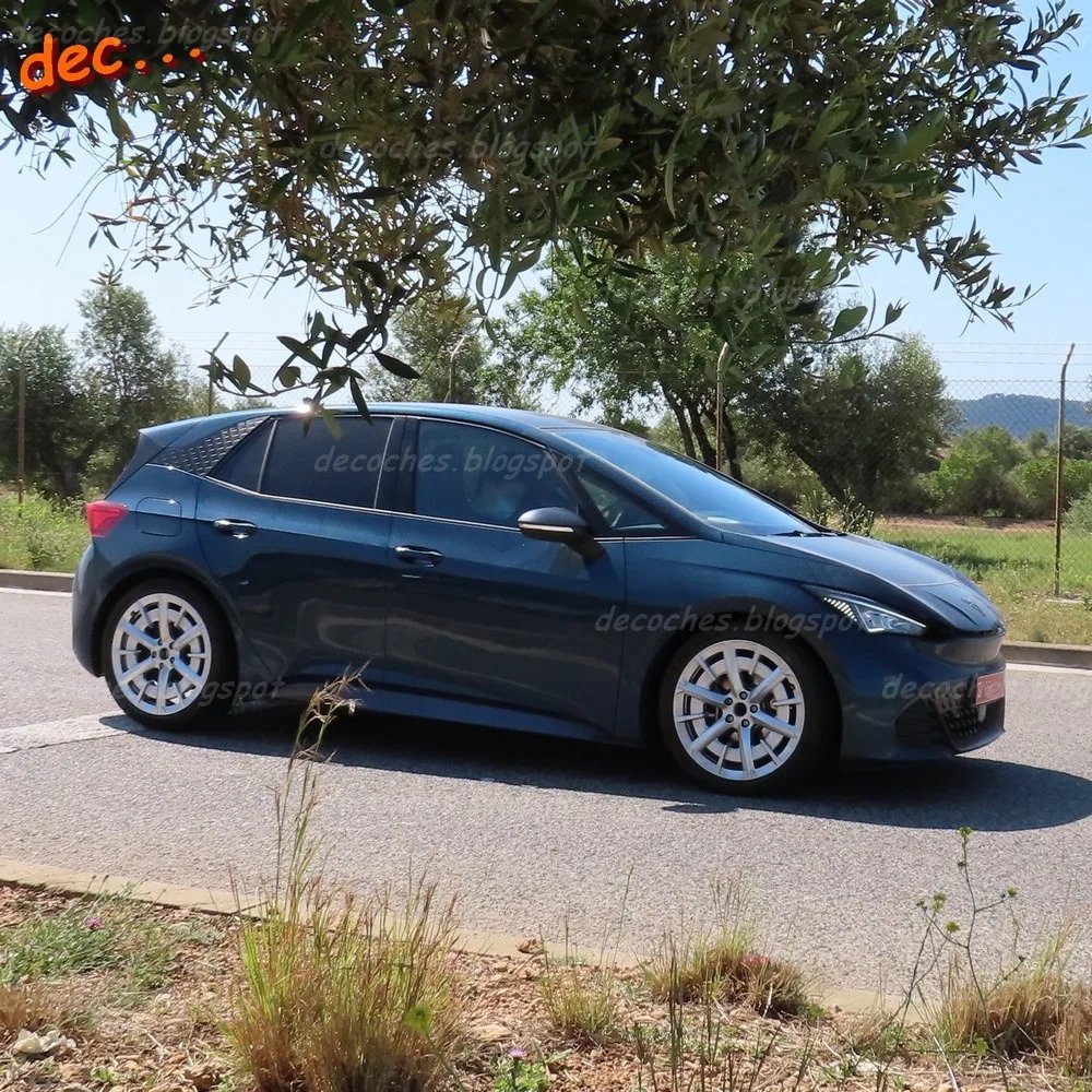 dec_Fv's tweet photo. CUPRA Born Test car.
#CUPRABorn #id3 #CUPRA https://t.co/uqxymB8X8m