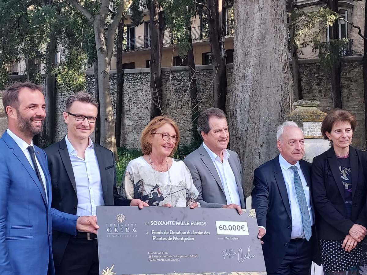 ADeljarry's tweet photo. Soutenir le #JardindesPlantes c’est soutenir un patrimoine qui fait l’attractivité de @montpellier_ 
En tant qu’acteur de la dynamisation des cœurs de villes, la @CCIHerault soutient la valorisation de ce patrimoine remarquable et joue son rôle d’accompagnateur de territoire https://t.co/nIAoPUjt3I