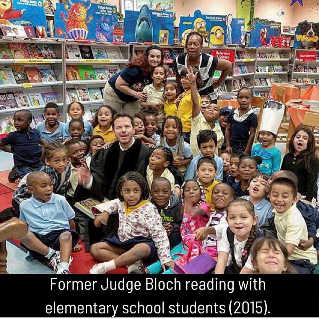 jasonbloch305's tweet photo. I’ve served before as your former judge. After dedicating the last few years to pro bono & nonprofit work, I’ve decided it’s time to return to the bench.
I humbly ask for your continued support.
#JudicialElectionsMatter
#VoteForJason #August23
#MiamiDade #MiamiDadeElections https://t.co/TIywqdk49W