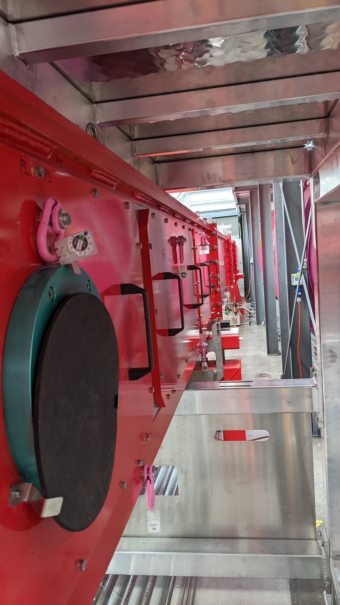 LutzBueno's tweet image. The backstage =) SANS-LLB coming to life! @psich_en @LENSinitiative