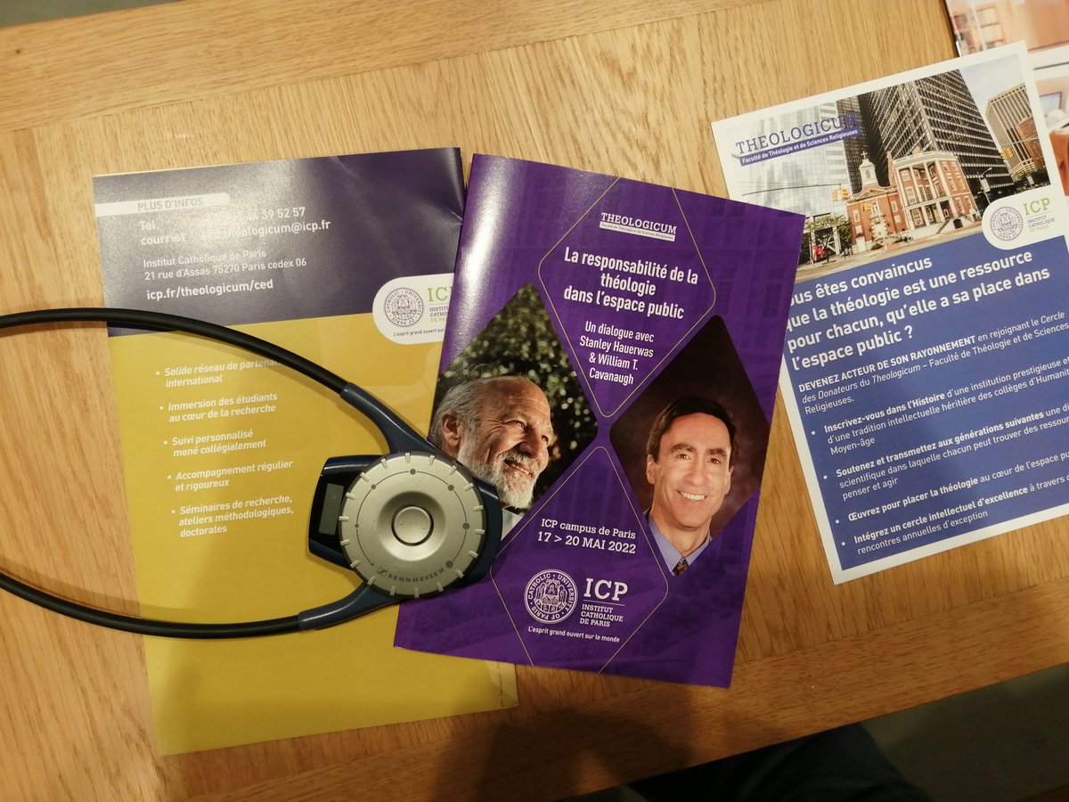 Philocognitif's tweet photo. Et c'est parti pour la soirée théologique @UnivCathoParis !
#Cavanaugh #Hauerwas https://t.co/VrZvsPaA8K