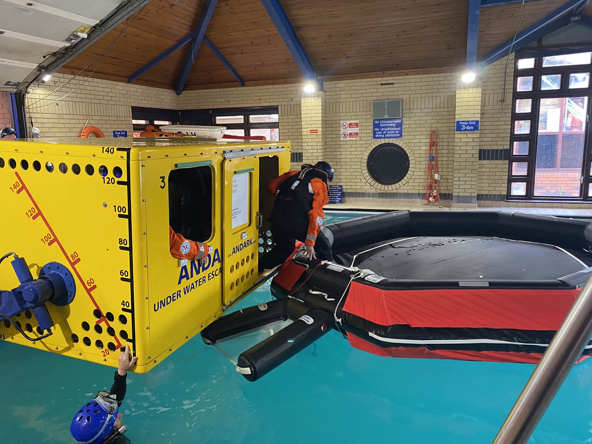 Karl Manners tweet media