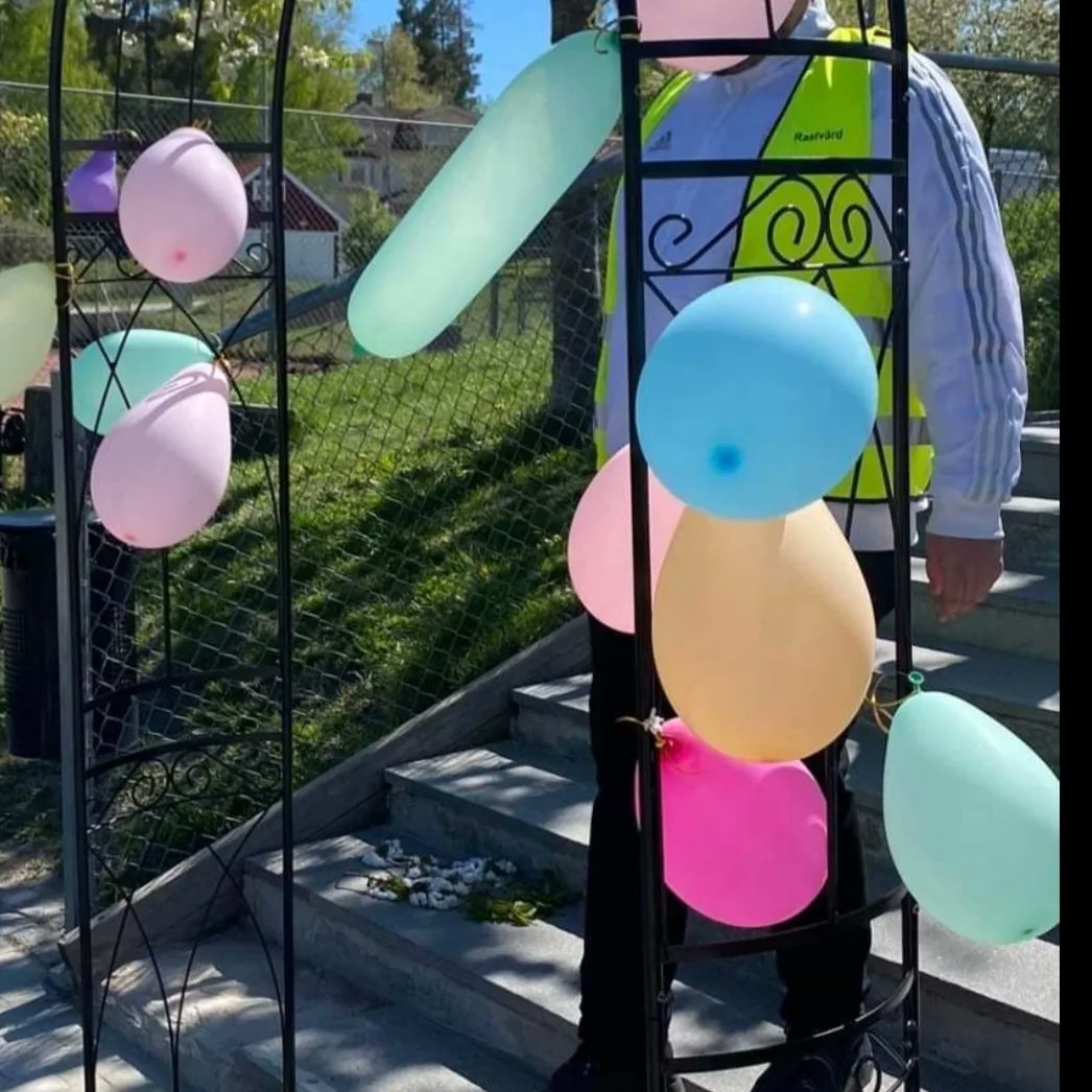 djuric_meliha's tweet photo. Idag har @vaxmoraskolan firat Pep dagen. Grattis och stort tack till alla kollegor.
Ett speciellt tack till vår gäst Thomas Ardenfors, politiker och författare som pratade om Generation Pep med våra elever och om hur viktigt är det med rörelse.
#genpep #grundskolan #Sollentuna https://t.co/sVhQbPs9wN