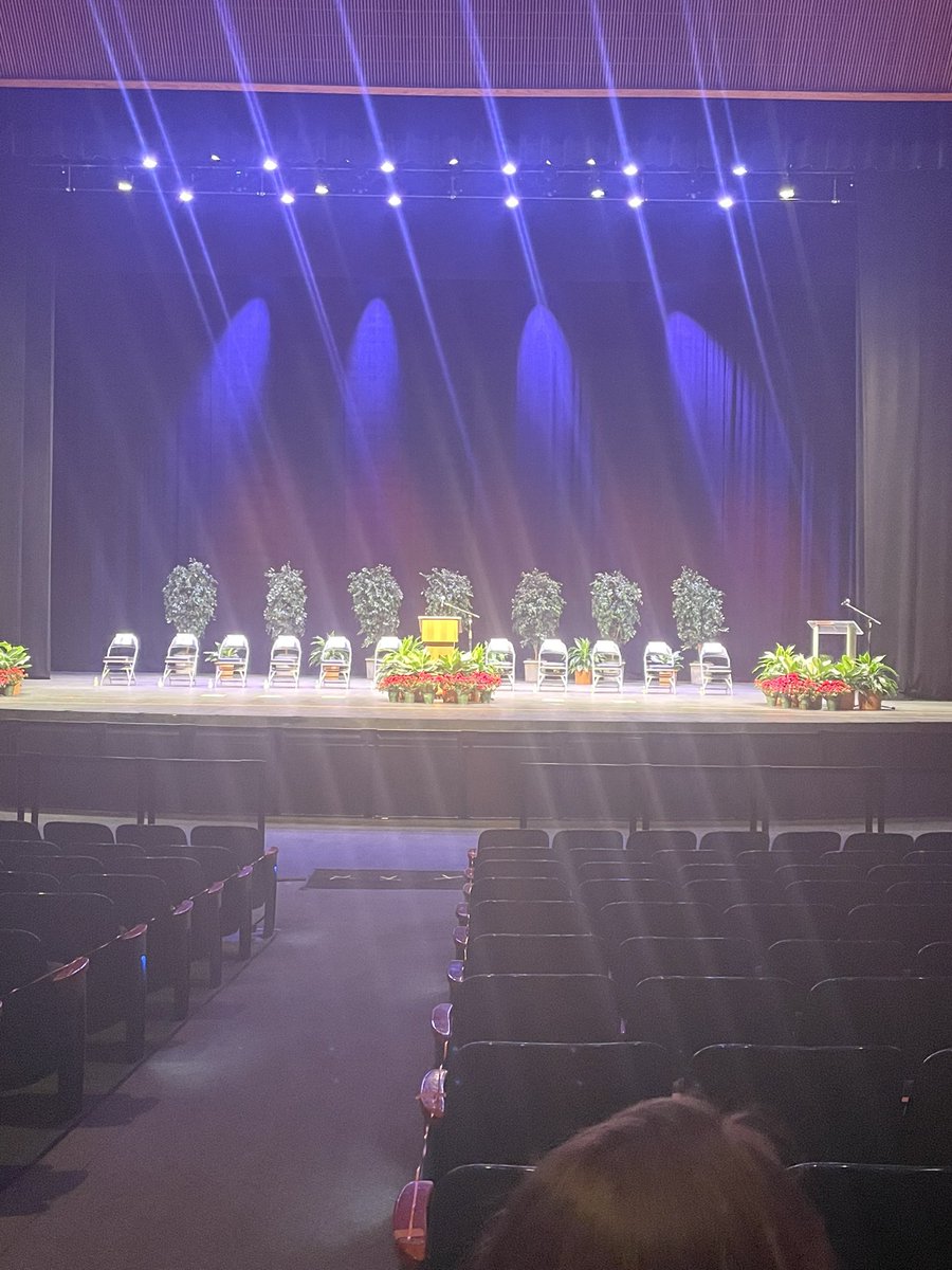 dssw34's tweet image. It’s just about go time! Flooding the timeline!😉 So proud of you!🧡 @_jorw @HaslamUT @LadyVol_Hoops #MBALoading