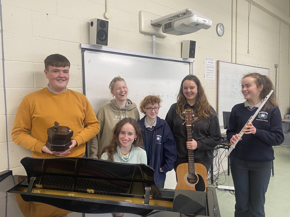 TrionoideM's tweet photo. Lovely afternoon of music courtesy of our 5th year music class who presented two contrasting pieces for their end of term practical exam today. Well done guys- always a pleasure to sit back and listen to you perform 🎶 @Trionoide #seniorcyclemusic #practical #musicmaking #talent https://t.co/h9xlKqeqZj