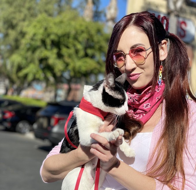 Happy birthday, first time as a #mama ,to the hottest ever @ArtemisiaLove9 🥳🍾🥂❤️❤️❤️🎂 https://t.co/j<a href="/tag/mama"class="tags">#mama</a>