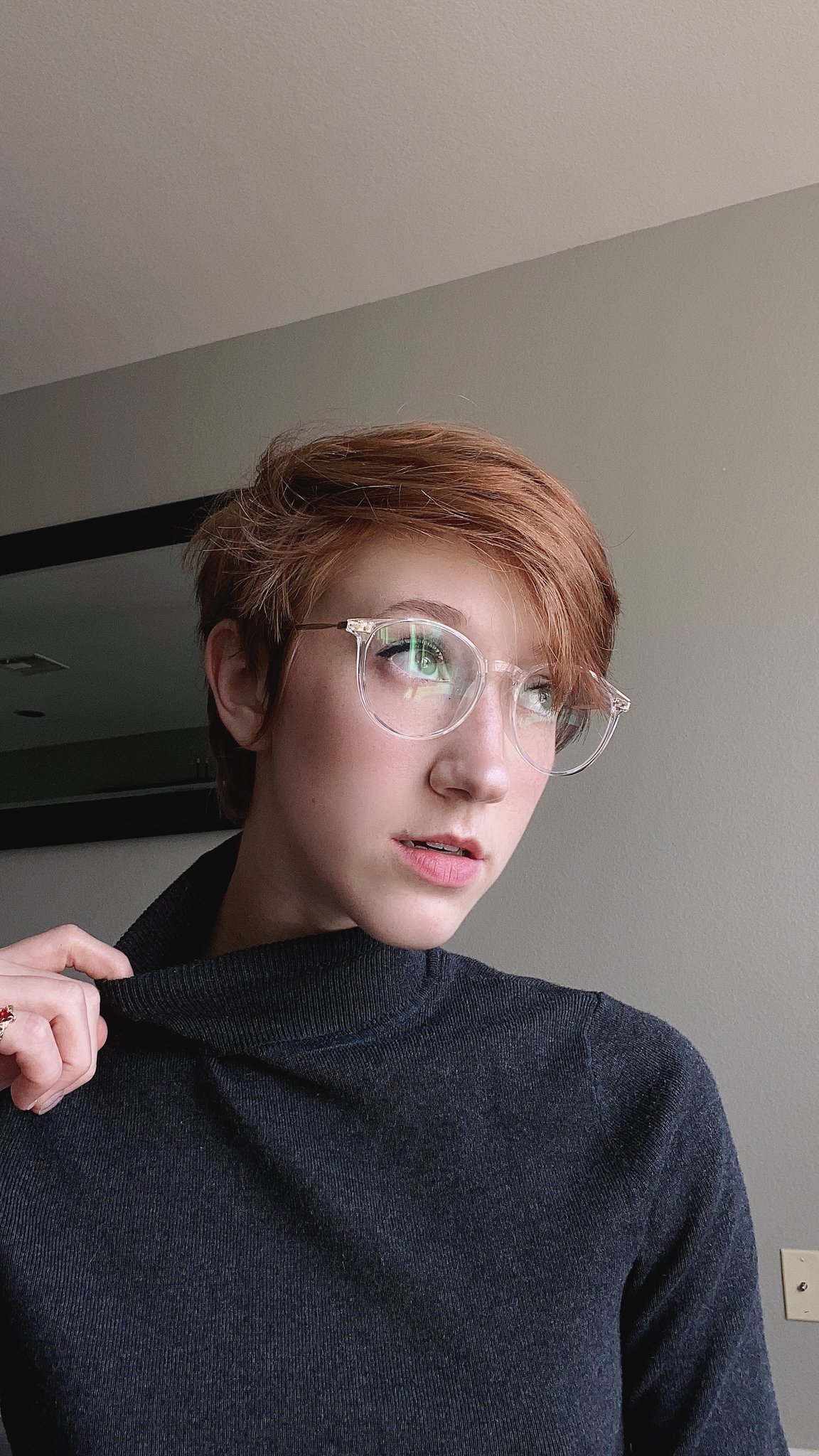 TW Pornstars - 1 pic. Alice White 🍋🥚.04. Twitter. Business up top, party down south :p. 6:08 PM