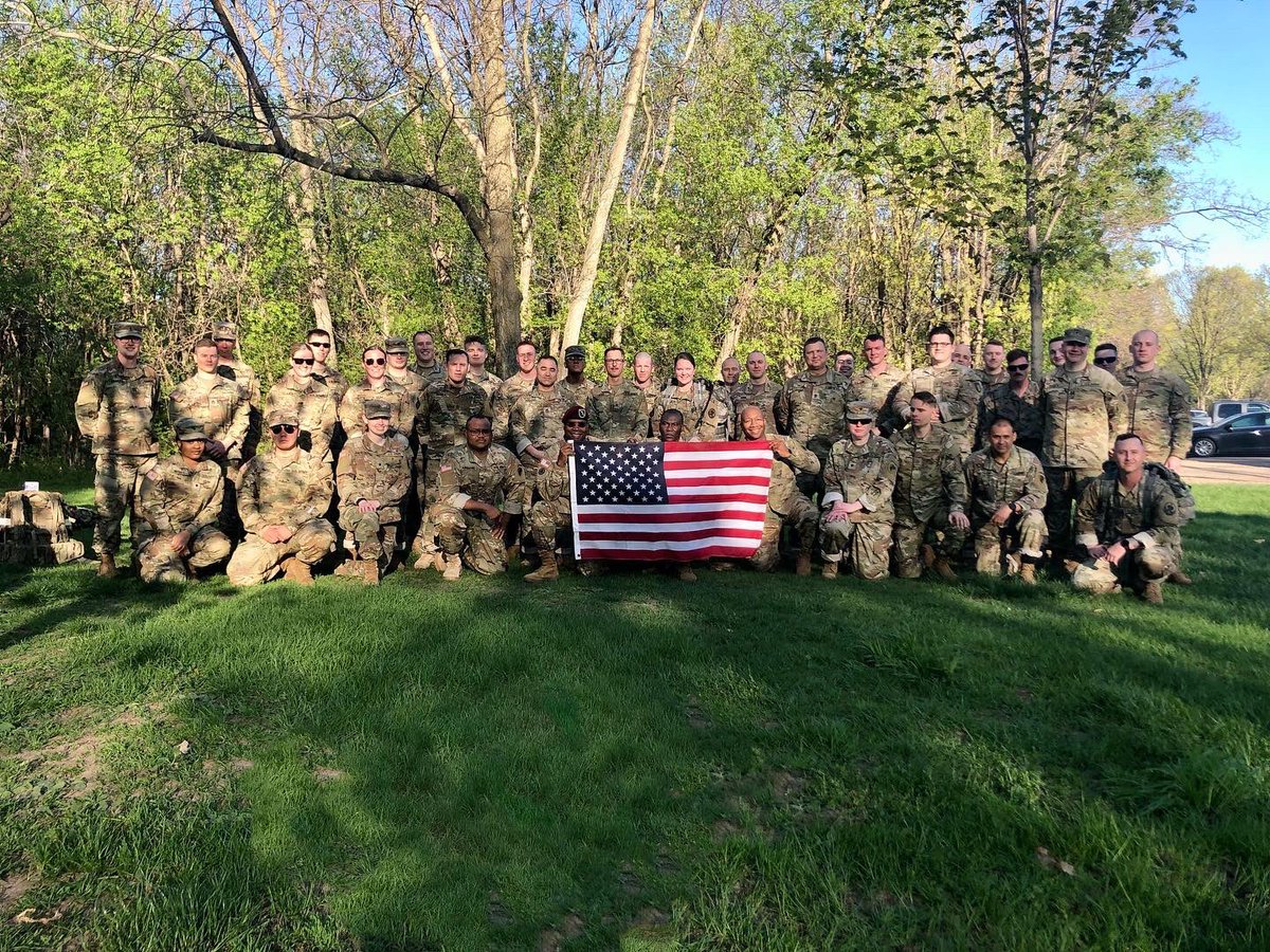 407thB's tweet image. Recently 42 #Soldiers from our unit &amp;amp; 13th #PsyOp BN attempted to earn the #NorwegianRuckMarch badge. 

This challenging 30k march is timed, at the end of the work day, with a 11kg ruck sack. 

Congratulations to the Soldiers who qualified for the badge!  #resultsthroughteamwork