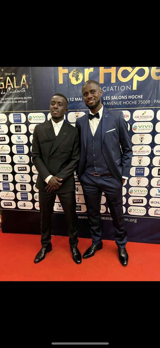 Malickseck99's tweet photo. Le silence est la meilleure des réponses… quand on sait pas on se tait … quand on sait on se tait aussi @IGanaGueye ✊🏿☝🏿 https://t.co/Gjvb7AU8Xc