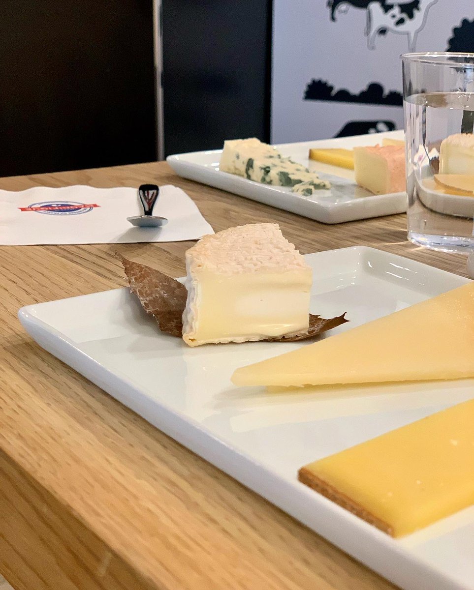 FrenchBoard's tweet photo. We can’t wait to host another Fromage 101 class like this at the new location! Will you be there? 
.
.
.
#56springst #cheesesoffrance #fromage #cheeseclass #frenchcheese #frenchcheeseboard #makeitmagnifique https://t.co/oRvHkHM1rU