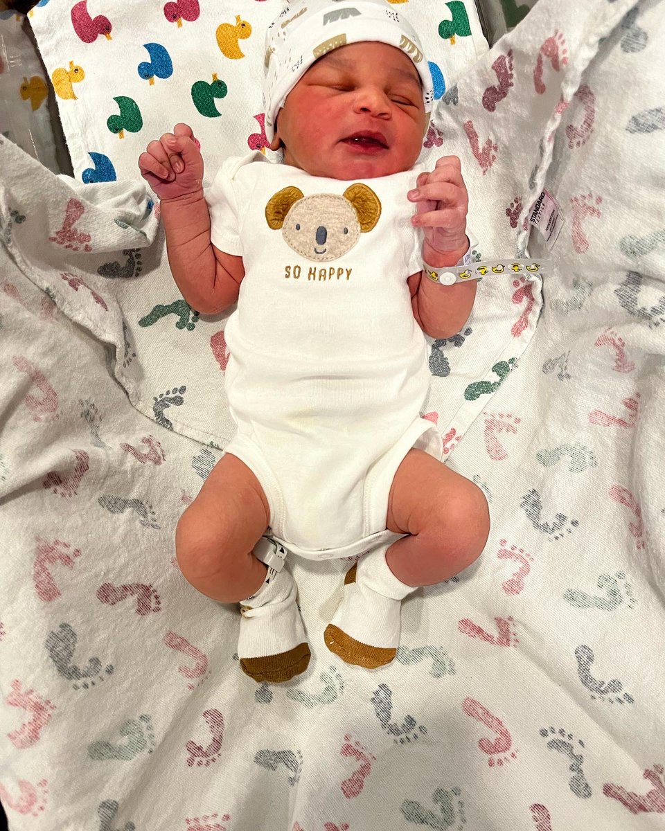 PhetDaProphet's tweet image. Greatest moment of my life! Everyone help me welcome my son Japhet Darnell Davis-Sophus into this world 😇.