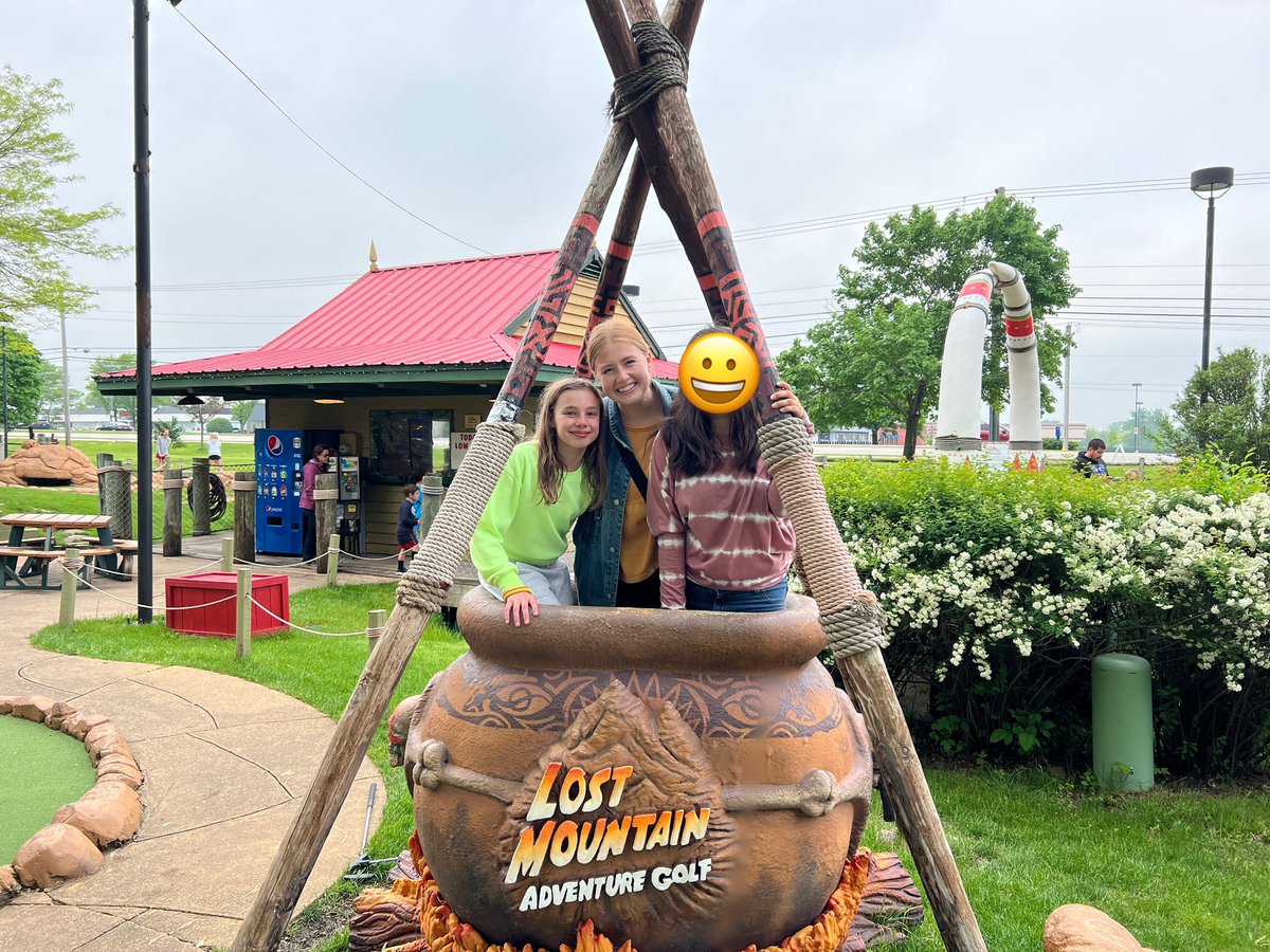 MissVandMe's tweet photo. Had so much fun playing putt-putt with our trivia winners!! We are definitely Masters bound! Thanks so much @IndianTrail_PTA ⛳️@MrMiles_6thIT @mrs_leff @rob_lube #dg58pride #stallionstrong https://t.co/9iQJDtPGEA