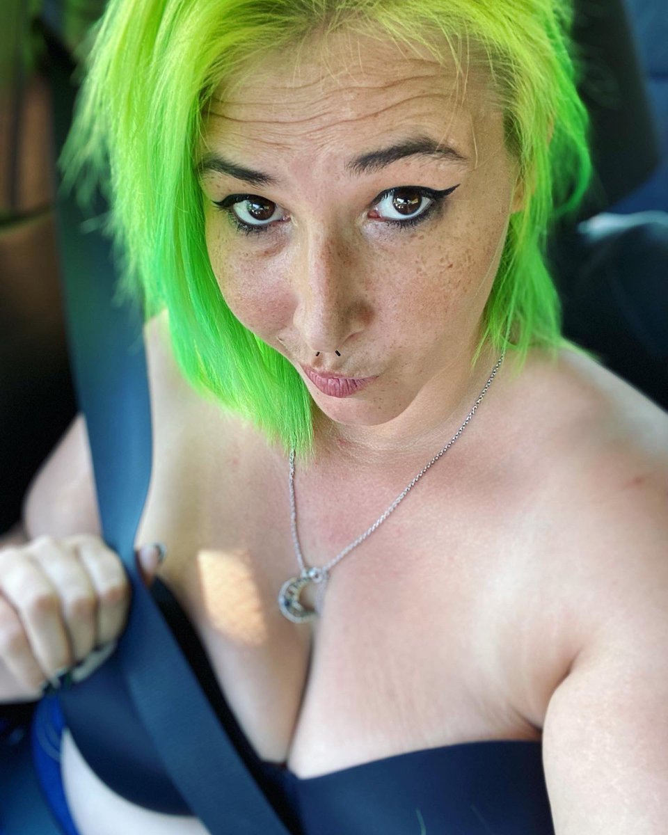 Luna_Quinn_420's tweet photo. Finally freedom π» Remember boys and girls safety first πΉ
#sohotgirl #cumplay #cumplaywitme #linkinbio #onlyfans #hotandcurvygirls #milfsarehot #hornyinpublic #needtobefucked #makemecumagain https://t.co/DeSW71rMYj