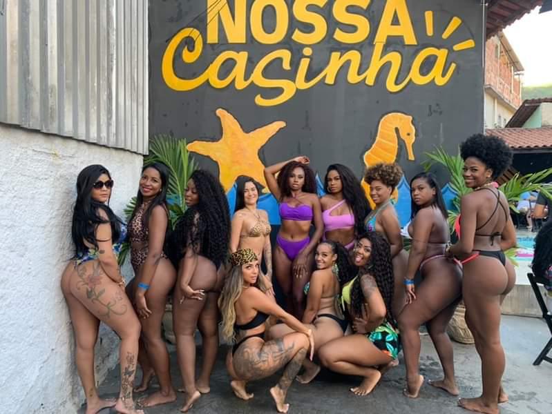 JonathanConfra1's tweet photo. #tbt da casinha!! https://t.co/l0B4mhy3ui