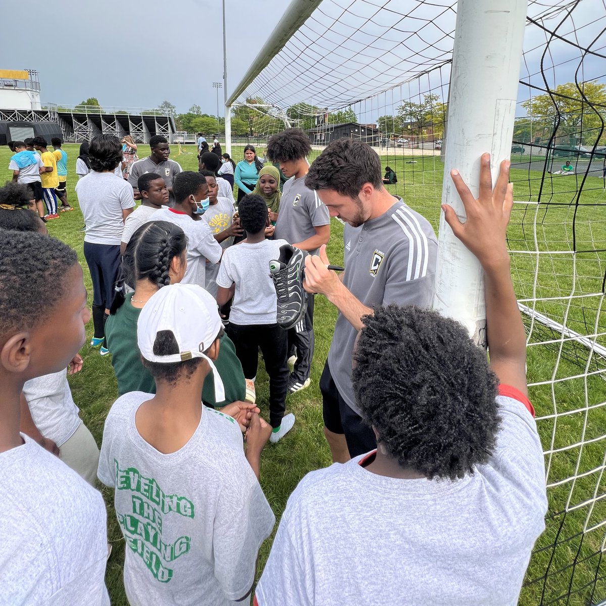 ColumbusCrew2's tweet photo. Skills, drills and goals 🙌

We had 2 much fun with @fugeesfamily as we helped out at its soccer clinic today 🖤💛

#Crew96 | #SoccerForAll https://t.co/4ZT89G8oR2