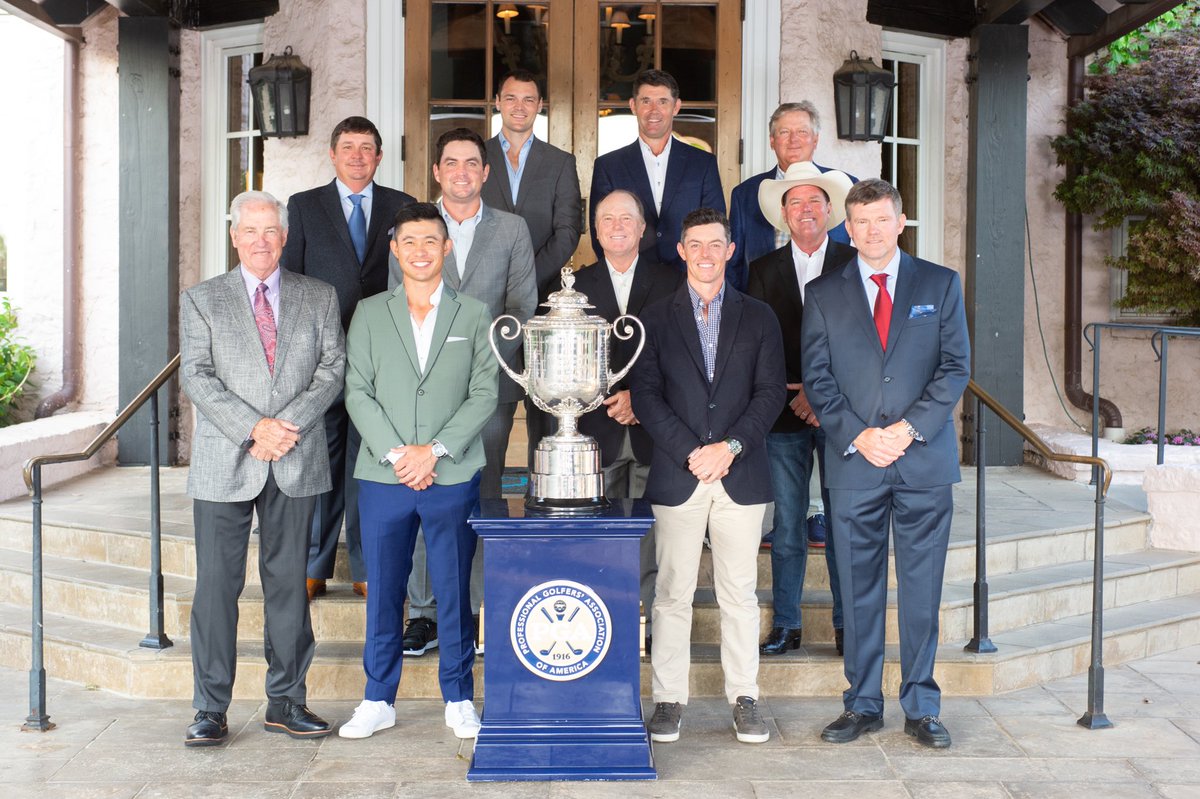 padraig_h's tweet photo. A great night Tuesday at the champions dinner. ⁦@PhilMickelson⁩ was acknowledged as our champion and missed. Dave Stockton the 1970 champion at Southernhills spoke about his win, then Mark Brooks asked each champions present to recount their best and worst shots ever. https://t.co/3pyJyJmzCO