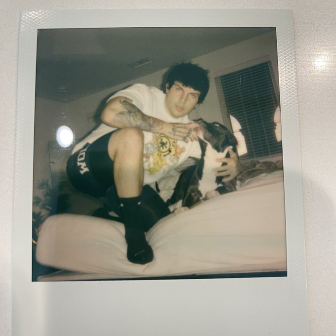 Dad https://t.co/JSJddrLbQI