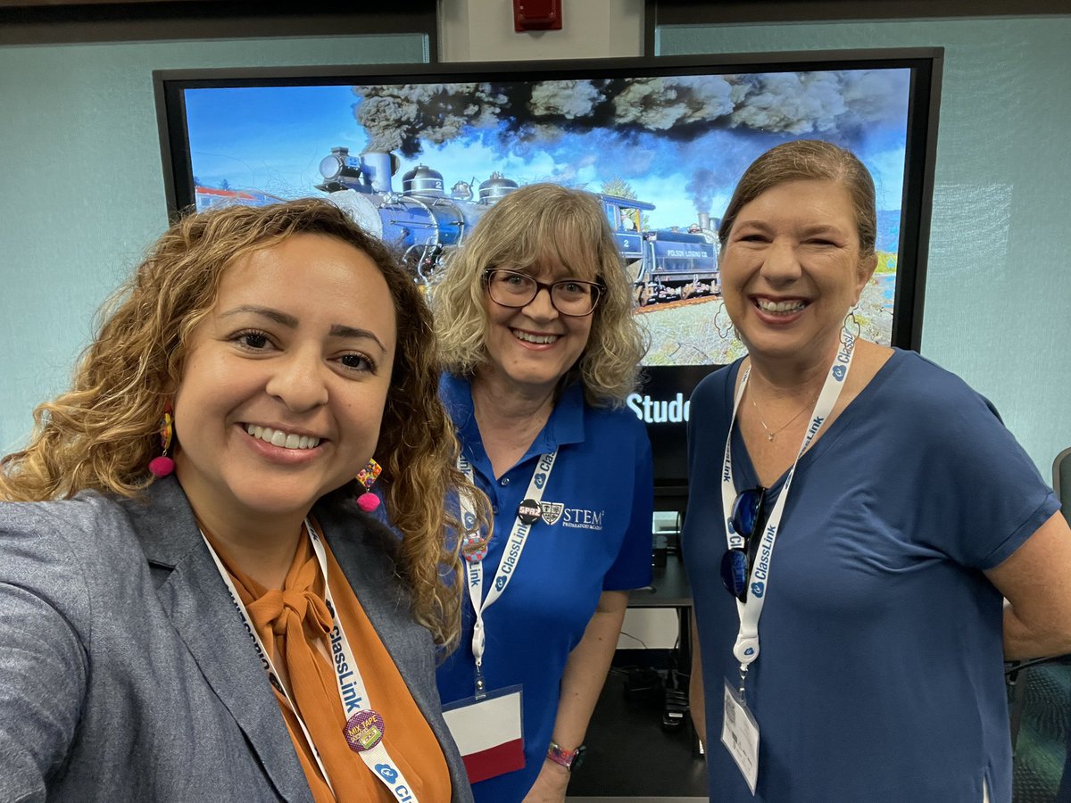 MataHCISD's tweet image. Had a blast today with @RegionOneESC representing @HarlingenCISD at #totallyawesometech22 ❤️ So grateful for what tech can do to help transform teaching and learning for all! #edtech