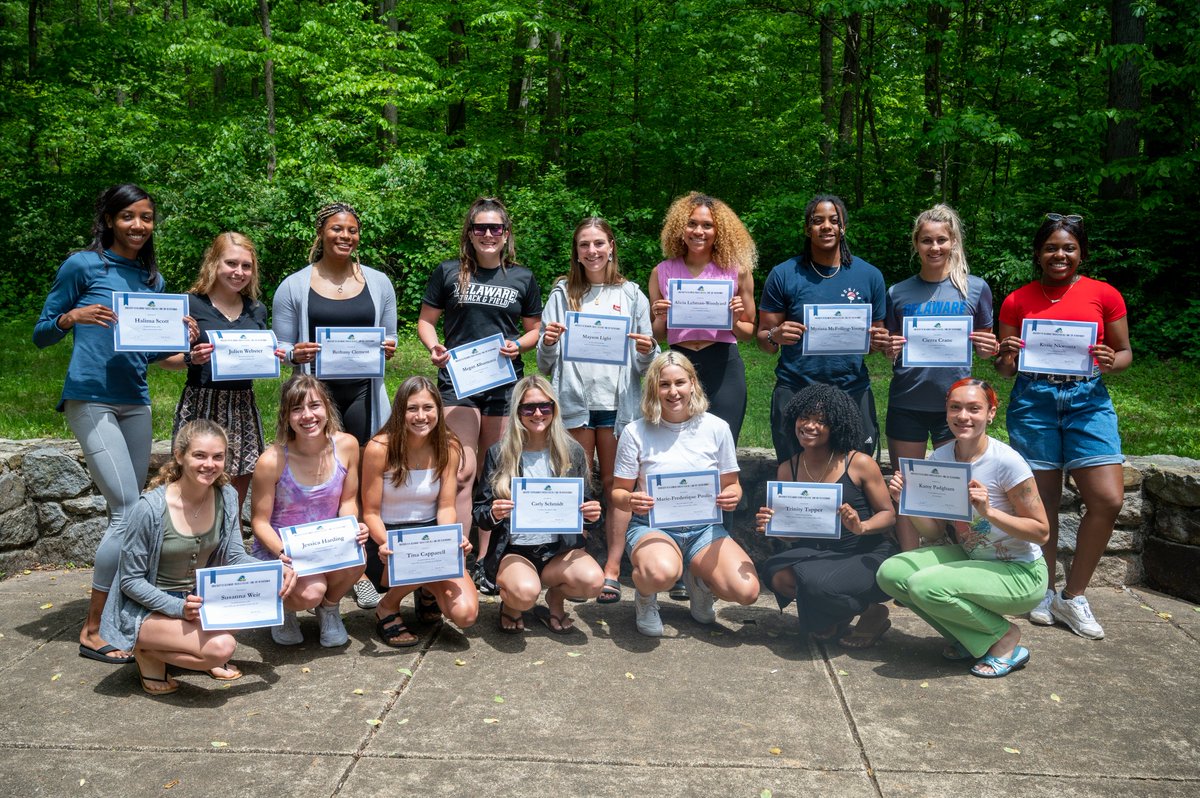 DelawareTFXC's tweet photo. We had a lot to celebrate this year 🥰

#BlueHens https://t.co/1nSAWqQI4h