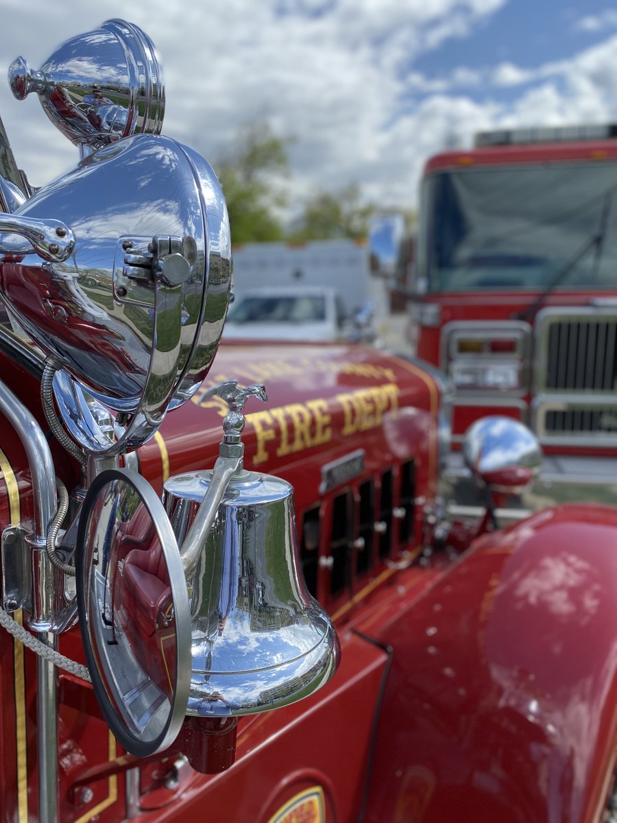 StMarksHosp's tweet photo. In honor of #NationalEMSWeek & @StMarksHosp's 150th–#UtahsFirst hospital–we're highlighting the technological advances in EMS technology over time. What's on today's docket? Unified @FireAuthority's 1936 Mack Fire Engine. How COOL is this retro truck? @MstarHealth @HCAhealthcare https://t.co/NaCZvNw5U2