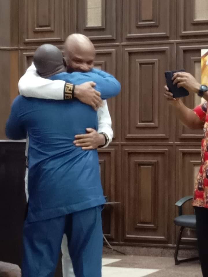 EmekaGift100's tweet photo. You'll never walk alone,
Is A Promise, 
Is An Assurance .

We Love you with every of our breath, 
We can never abandon you,
You'll never walk alone.
#FreeNnamdiKanu https://t.co/983RWd7gsE