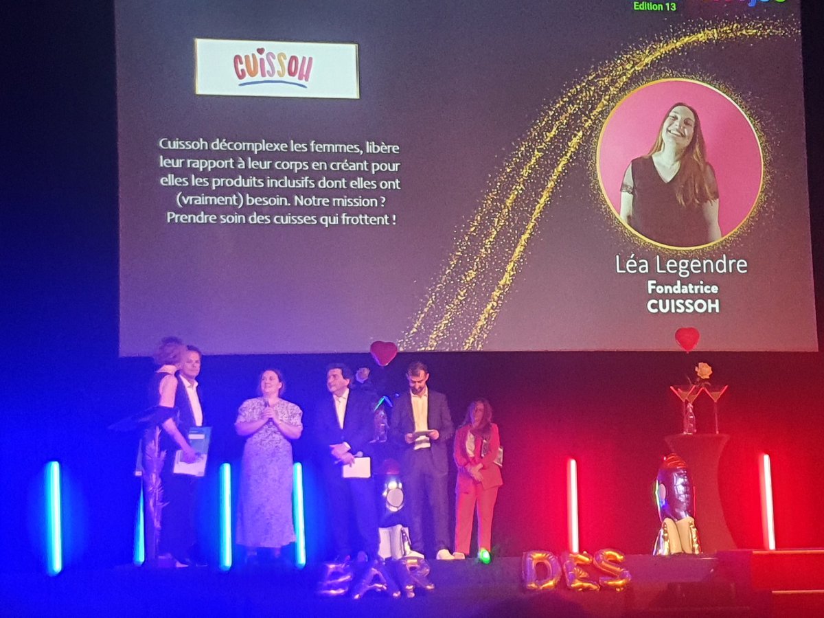 100000e's tweet photo. 🎊 Bravo aux finalistes et lauréats de la 13e édition du #prixmoovjee🏆 @100000e partenaire du  @MoovJee était ravie de participer à cette cérémonie qui récompense les jeunes #entrepreneurs. #1jeune1mentor https://t.co/1LcxRKT7eC