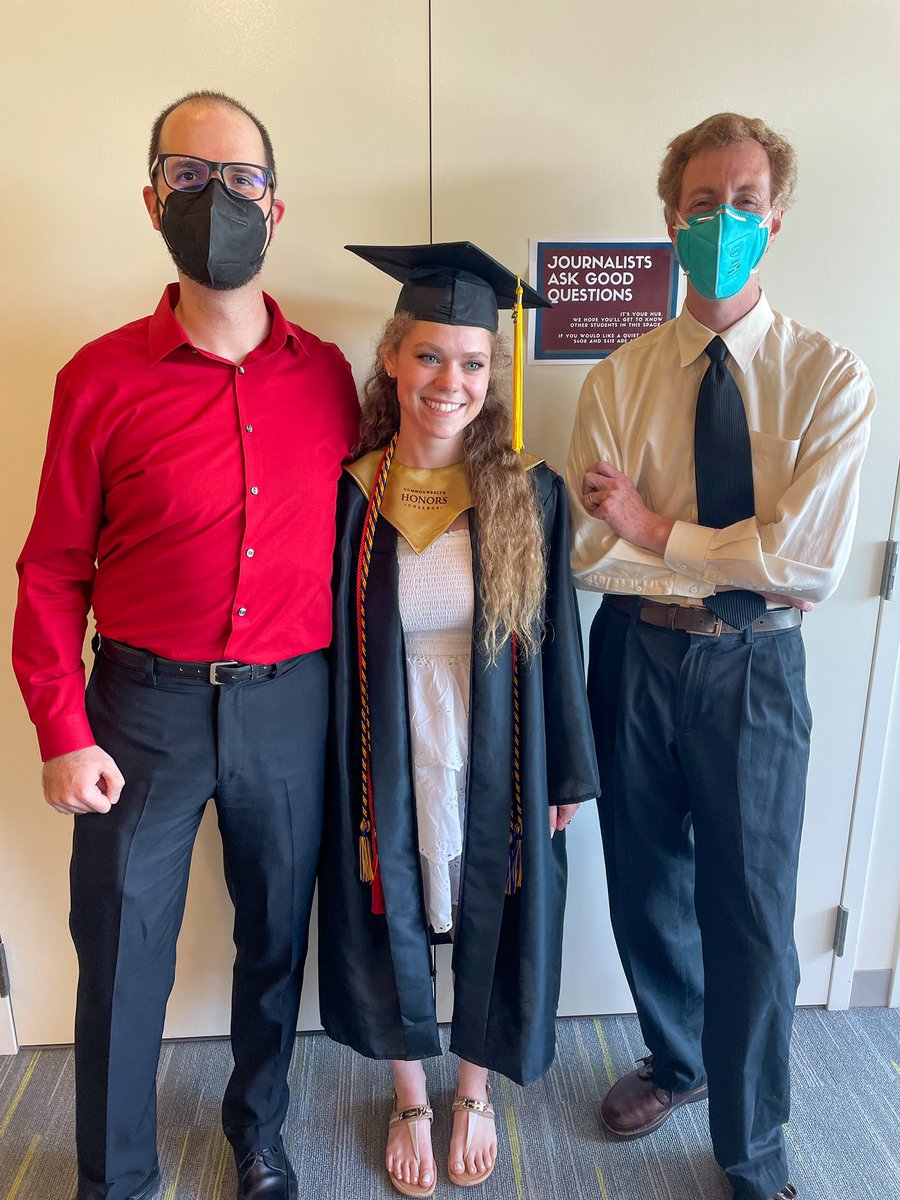 This past week has been full of tough goodbyes — this one’s no different: from teaching my intro <a href="/UMassJournalism/">UMass Journalism</a> classes to serving on my committee for my Honors Thesis, <a href="/rodzam/">Rodrigo Zamith (@rodzam@hci.social)</a> &amp; <a href="/josh_braun/">Josh Braun</a> have helped inspire my love of journalism &amp; research. I’ll make you both proud in MN!