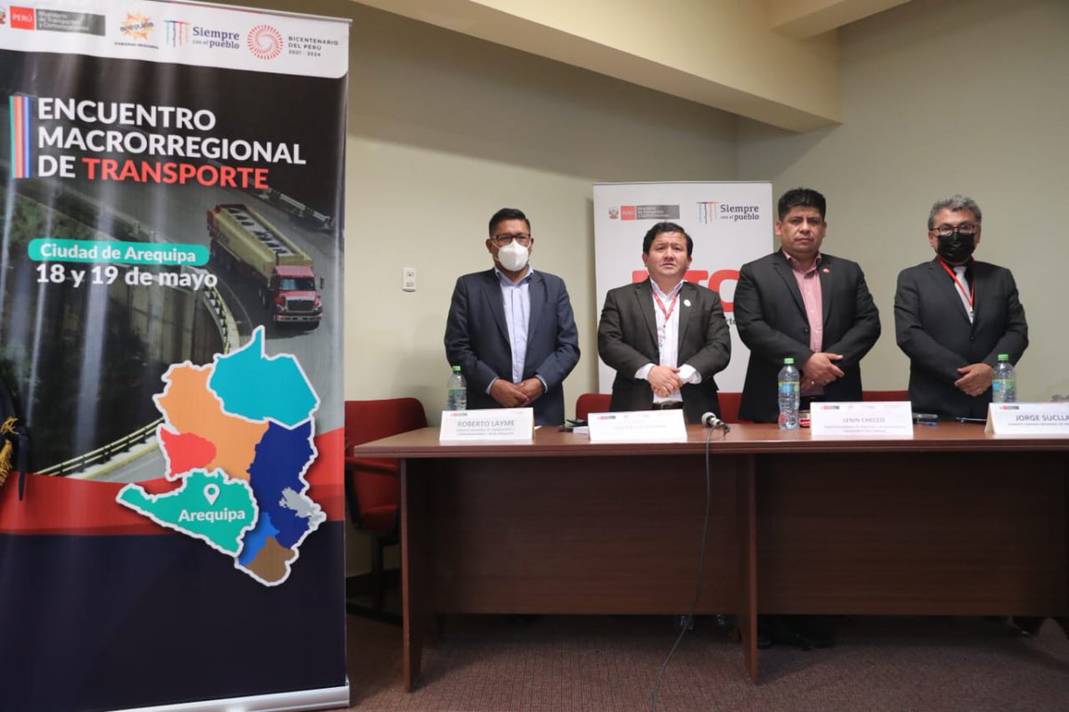 MTC_GobPeru's tweet photo. #Arequipa  Se desarrolla con éxito el primer Encuentro Macrorregional de Transporte con la participación de autoridades y representantes de transportistas de Arequipa, Moquegua, Tacna, Madre de Dios, Apurímac, Cusco y Puno. El objetivo es ordenar y modernizar el transporte. https://t.co/8BzWNzxl2k