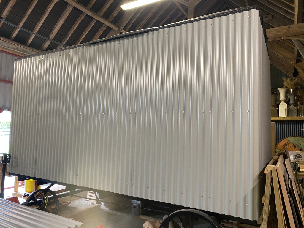 dorset_hutmaker's tweet photo. Before &amp; After!  Was an absolute pleasure to have Boyd &amp; @shawdecor81 in to transform this hut. Literally from grey to green in no time at all. 100% recommend too. Nothing is too much hassle &amp; these guys are thorough!👌🏼
(Colourmatch to Little Greene Paint Co’s 280 Pleat 😁) https://t.co/jhc7AaBpme