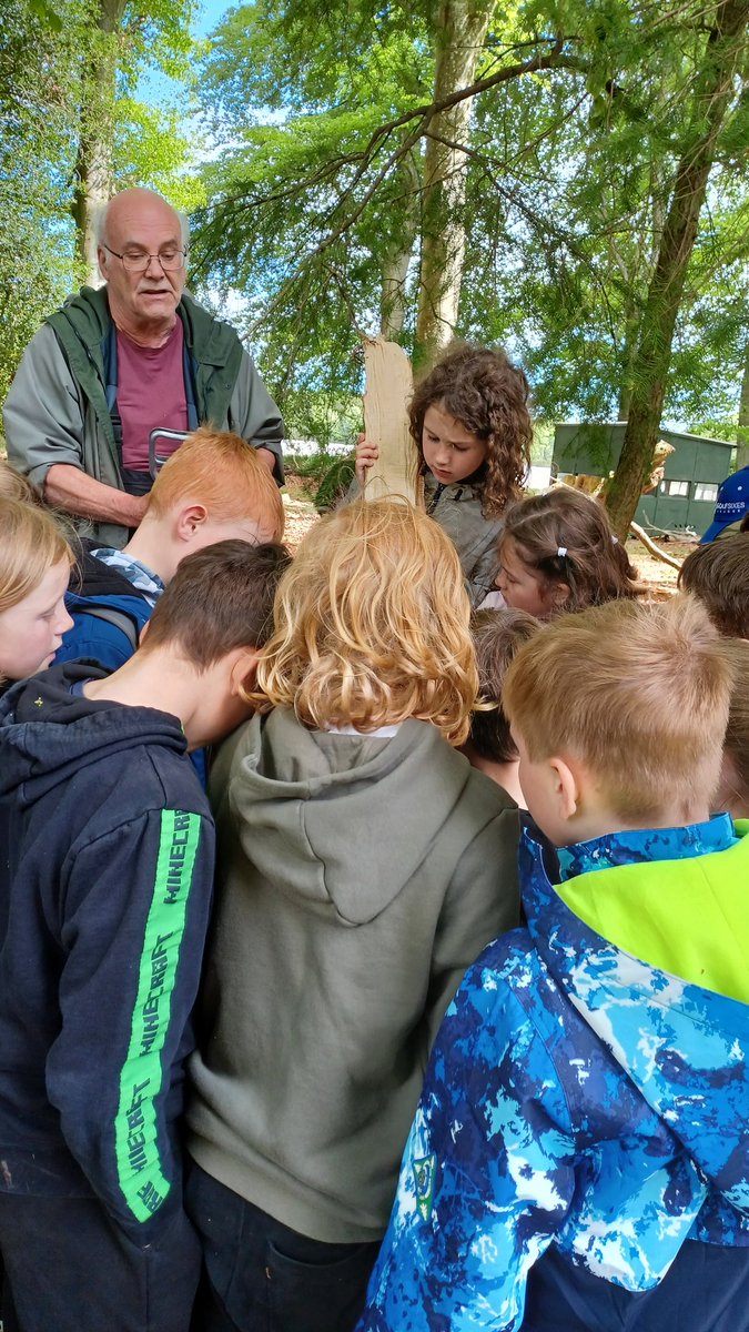 We had an awesome day at the Kinnordy Estate. Lots of learning and happy faces 😊 Definitely some tired legs by the end of the day 😴 Thank you for having us 😁
<a href="/northmuirschool/">Northmuir Primary</a> <a href="/RHETAngusCI/">RHETAngusCI</a>