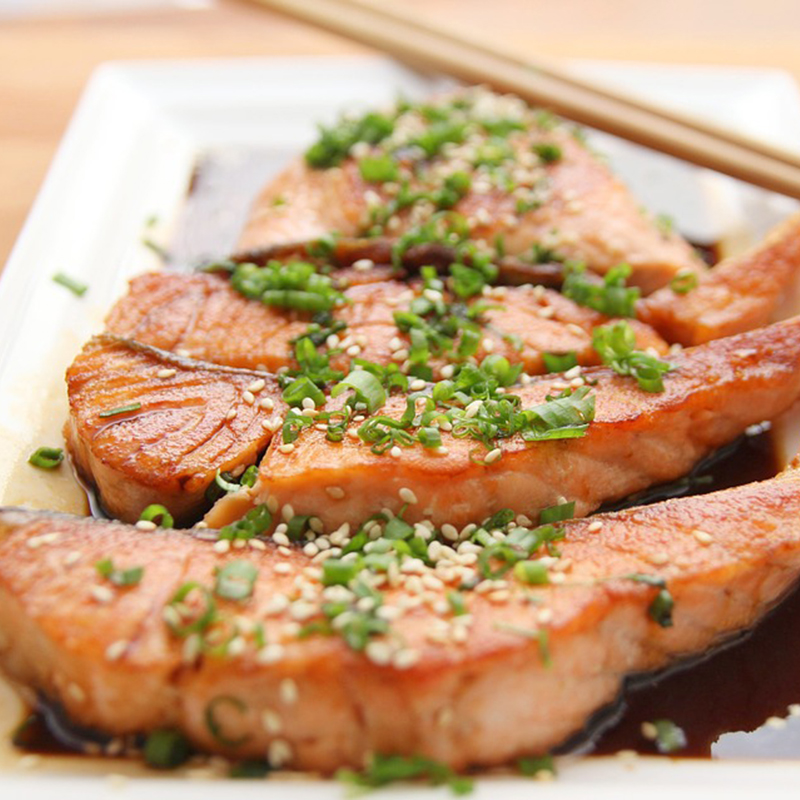 delidulcitos's tweet photo. #comersano #tips El pescado azul disminuye el colesterol y la viscosidad de la sangre. Consume una vez a la semana como mínimo este tipo de pescado. #saludable https://t.co/oSymv1X7Fq