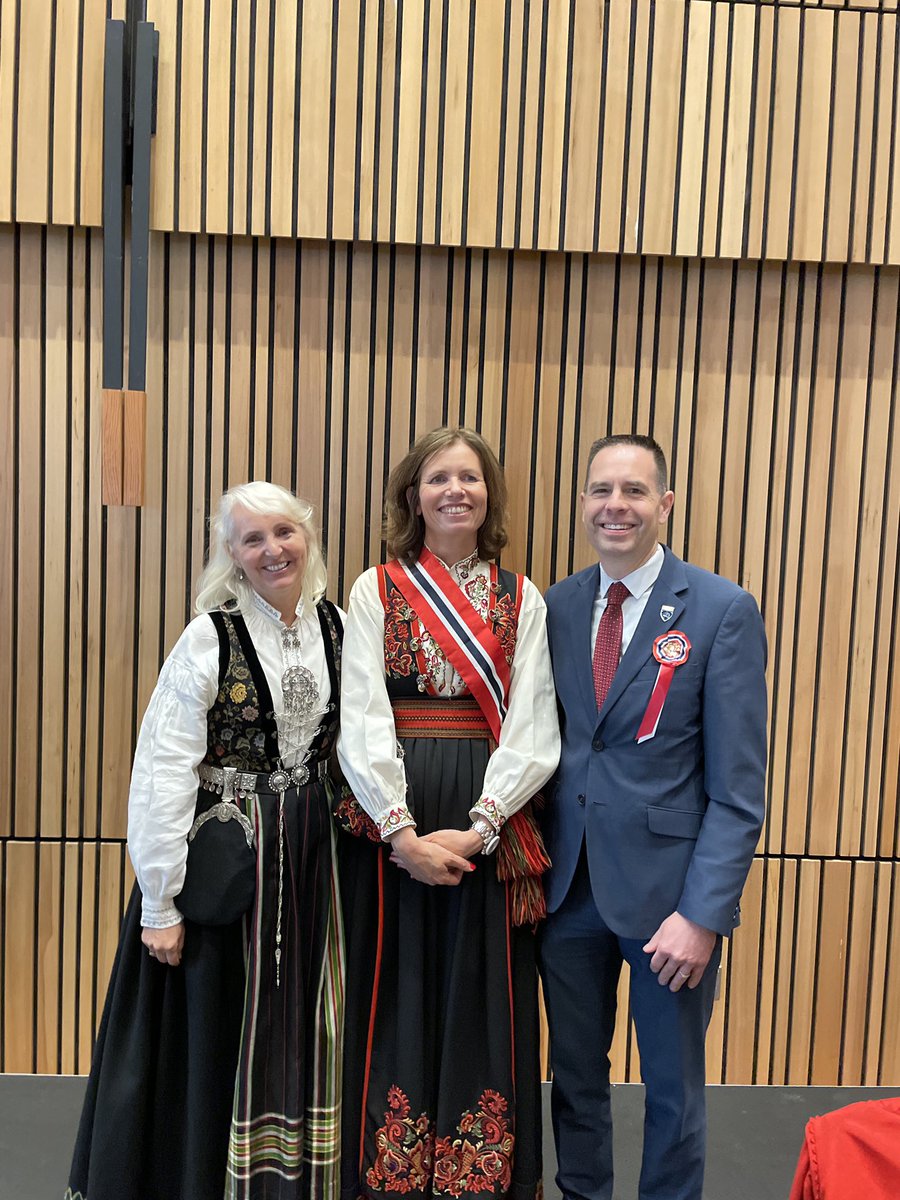 Jon_Nehring's tweet photo. Yesterday, Mari-Anne and I had the honor of meeting Norway's Ambassador to the United States, Anniken Krutnes, in Ballard at a luncheon celebrating Syttende Mai (Norway's Constitution Day to celebrate their independence). https://t.co/PnCUVdUgX9