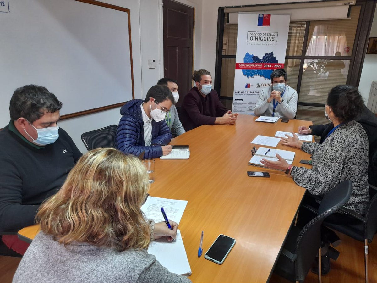saludohiggins's tweet photo. Director(s) Jaime Gutiérrez se reúne con directiva regional de Médicos Generales de Zona para abordar ingreso de los  nuevos profesionales en Etapa de Destinación y Formación (EDF). https://t.co/Lzq6NimHhj